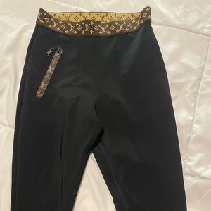 LV Leggings